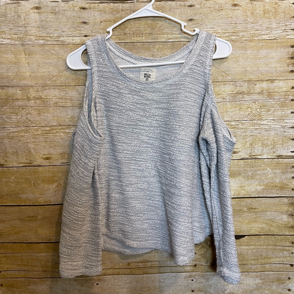 Billabong cold shoulder shirt 🛍